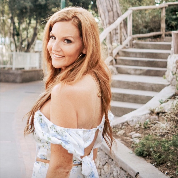 Meet your Posher, Danielle - Picture 5 of 10